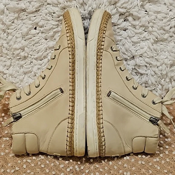 Ugg Hightop Leather Shoes - Picture 7 of 16